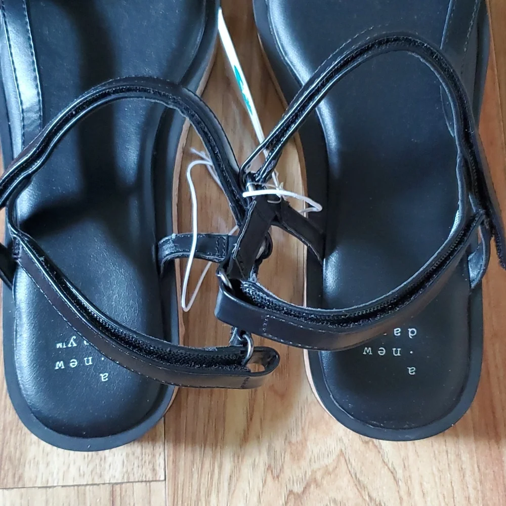 A New Day Nova cork bottom black sandals - Picture 3 of 5